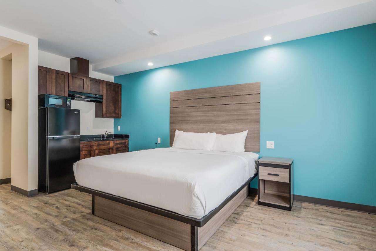 Red Lion Inn & Suites Кейти Экстерьер фото