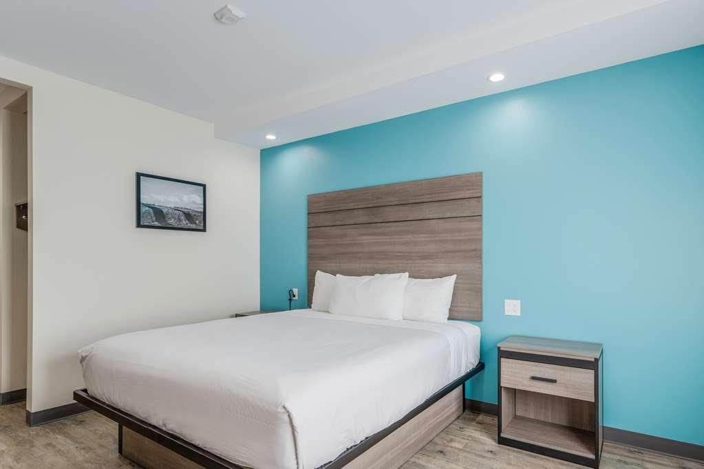Red Lion Inn & Suites Кейти Номер фото