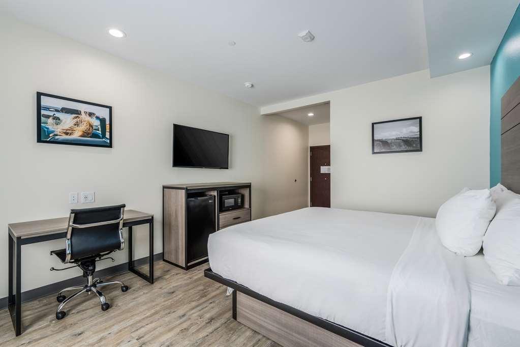 Red Lion Inn & Suites Кейти Номер фото